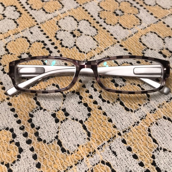 🌟SALE🌟Kids checkerboard frames - Picture 2 of 5